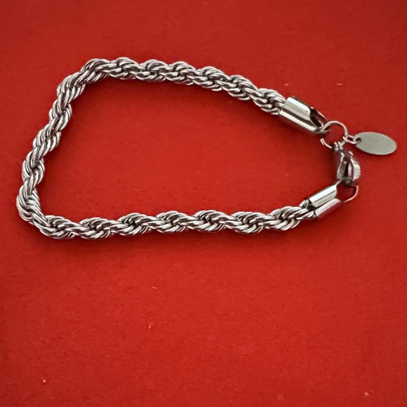 Stylish Silver Rope Chain Bracelet - Picture 2 of 6